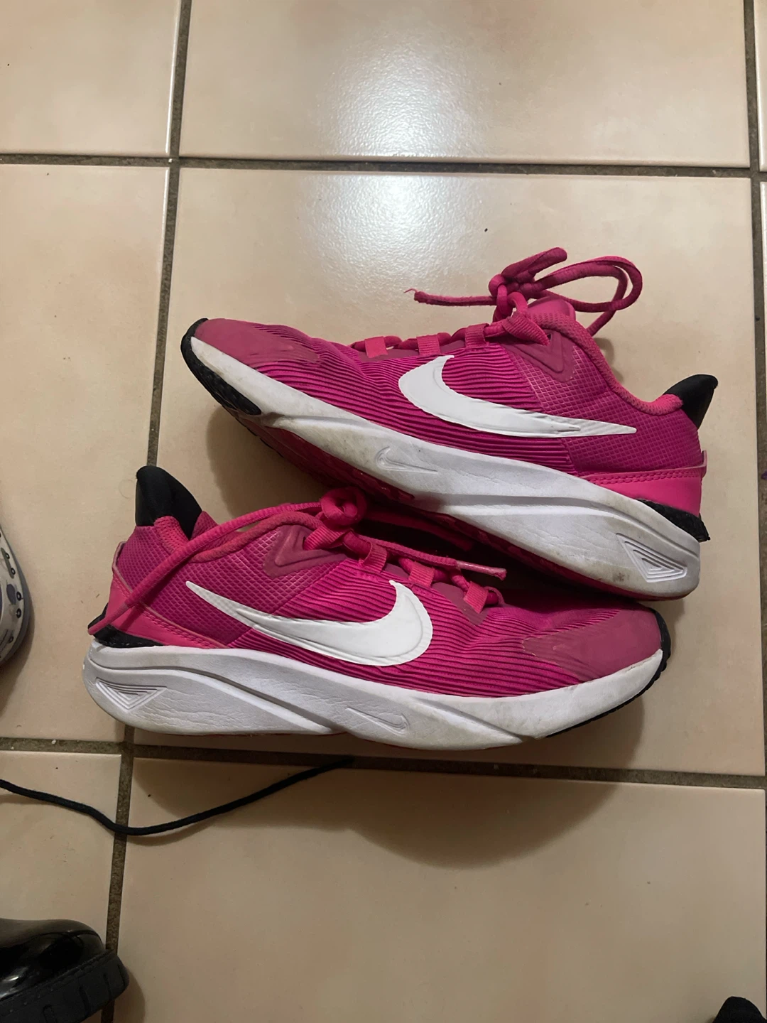 Nike Running Shoes Pink White Size 3.5y