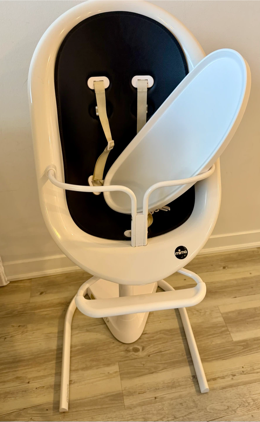 Like new Mima Moon High Chair