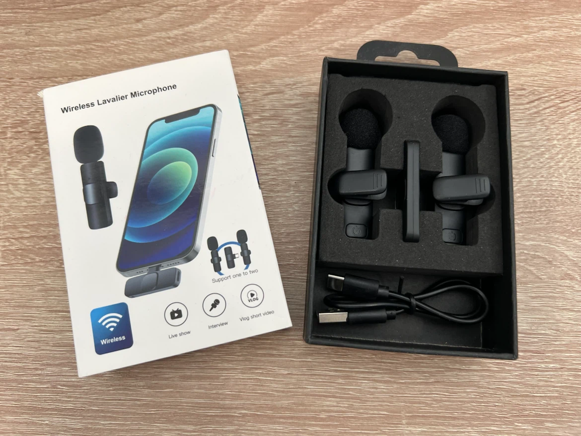 Wireless Lavalier Microphone Set for iPhone