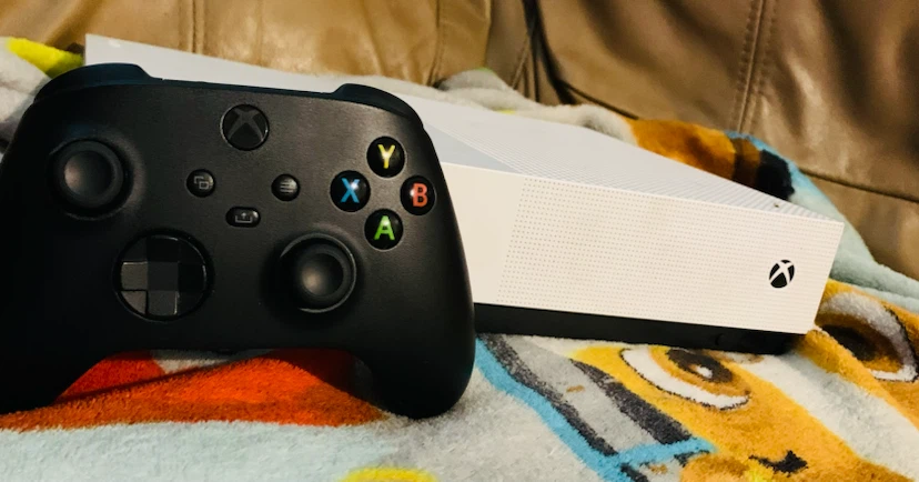 Xbox One S Console with Controller