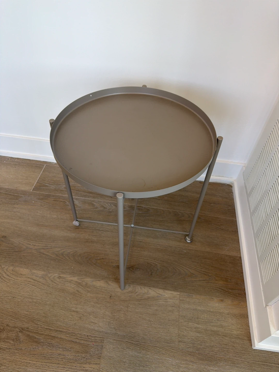 Round Tray Table - Gray