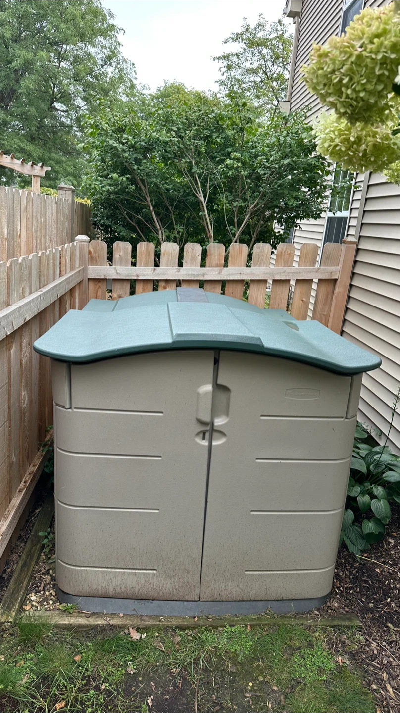 Free Rubbermaid Outdoor Storage Shed