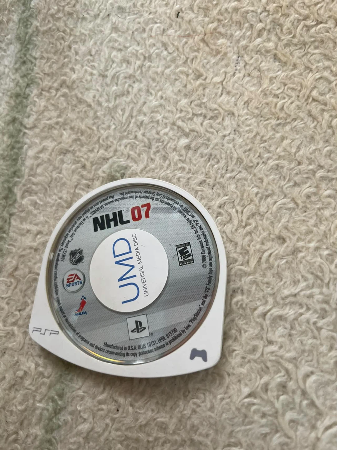 PSP UMD Game and Movie Lot - photo 2