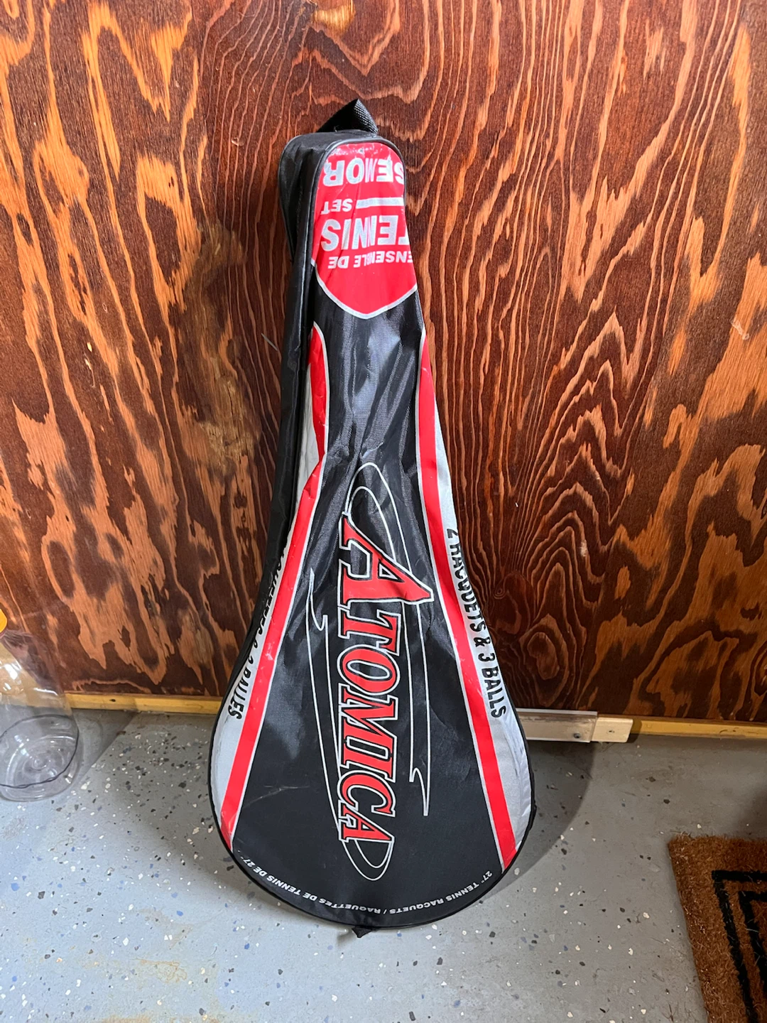 Atomica Tennis Racquet Set with 2 Racquets and 3 Balls