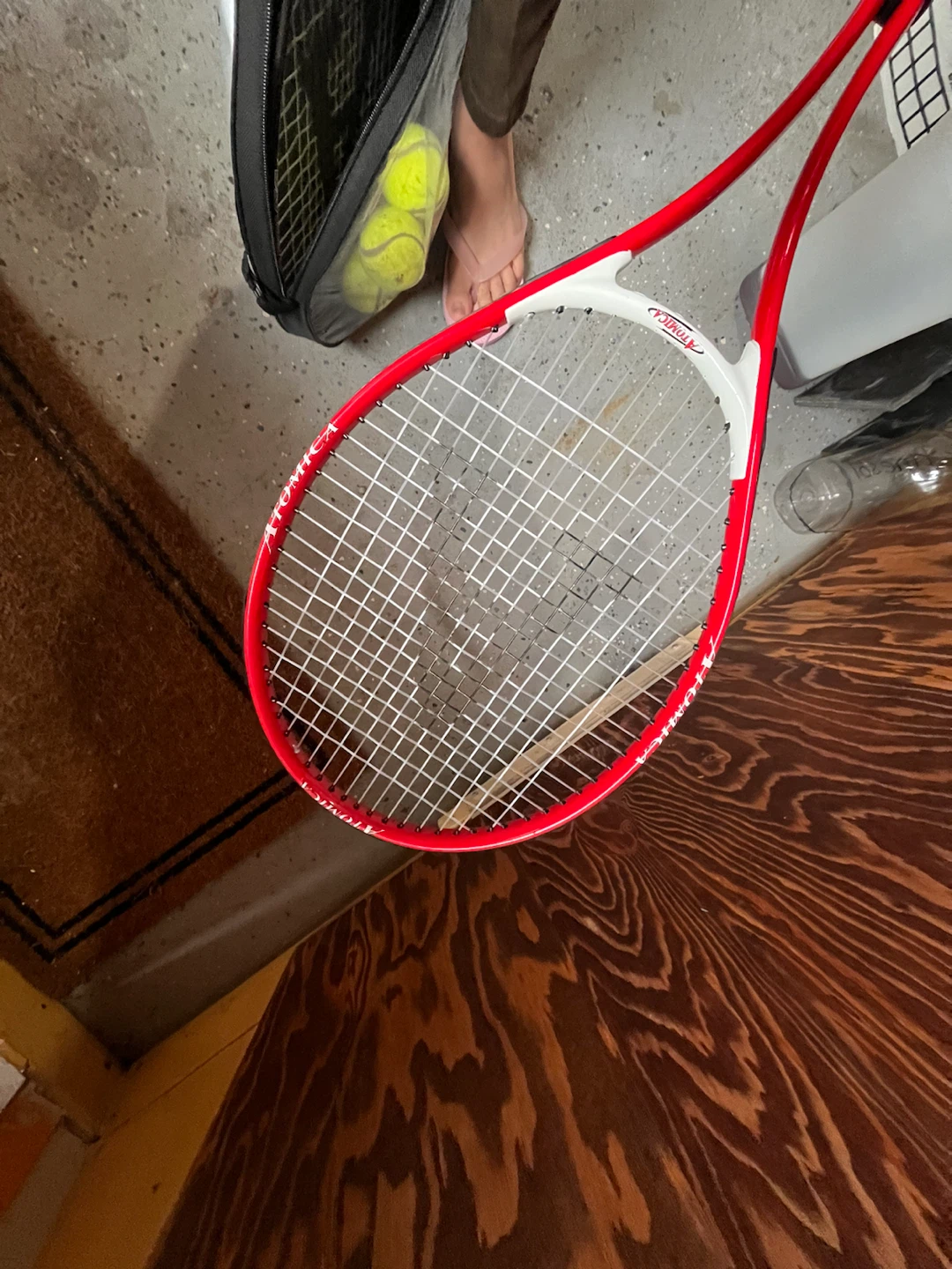 Atomica Tennis Racquet Set with 2 Racquets and 3 Balls - photo 5