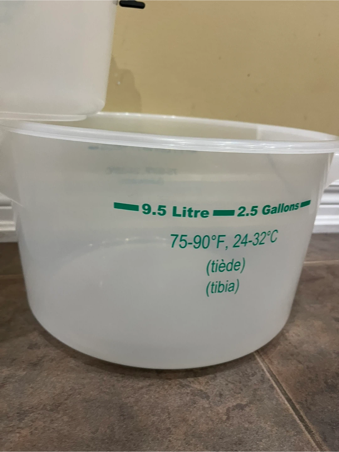 Sonoco 9.5 Litre Plastic Basin 15 each - photo 3