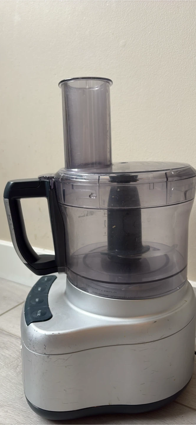 Cuisinart Food Processor - photo 2