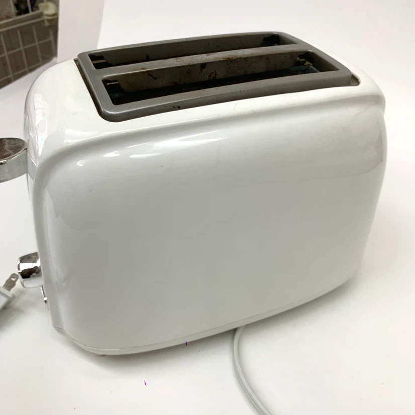 White 2-Slice Toaster - photo 4