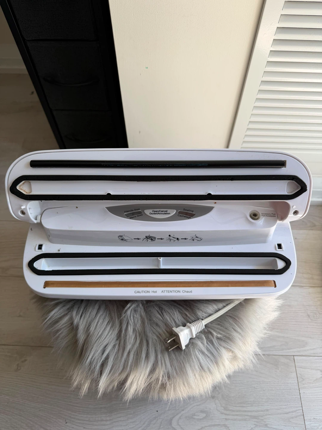 Seal-a-Meal Vacuum Sealer - photo 3