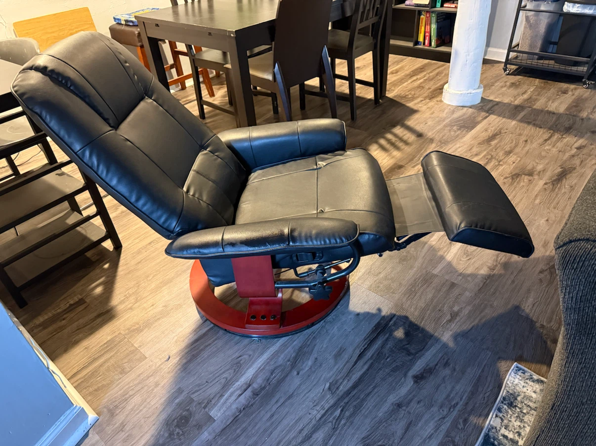 HOMCOM Black PU Leather Swivel Recliner Chair - photo 2
