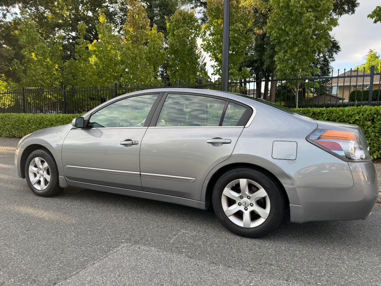 2009 Nissan Altima Sedan Auto 4cyl !! - photo 3