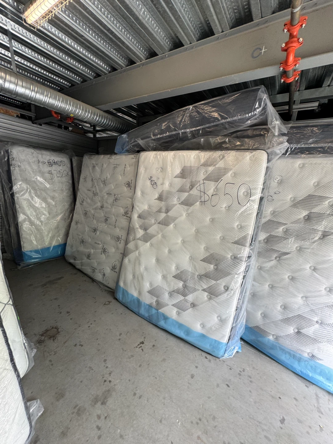 ‼️BRAND NEW QUEEN SIZE FACTORY OVERSTOCK‼️