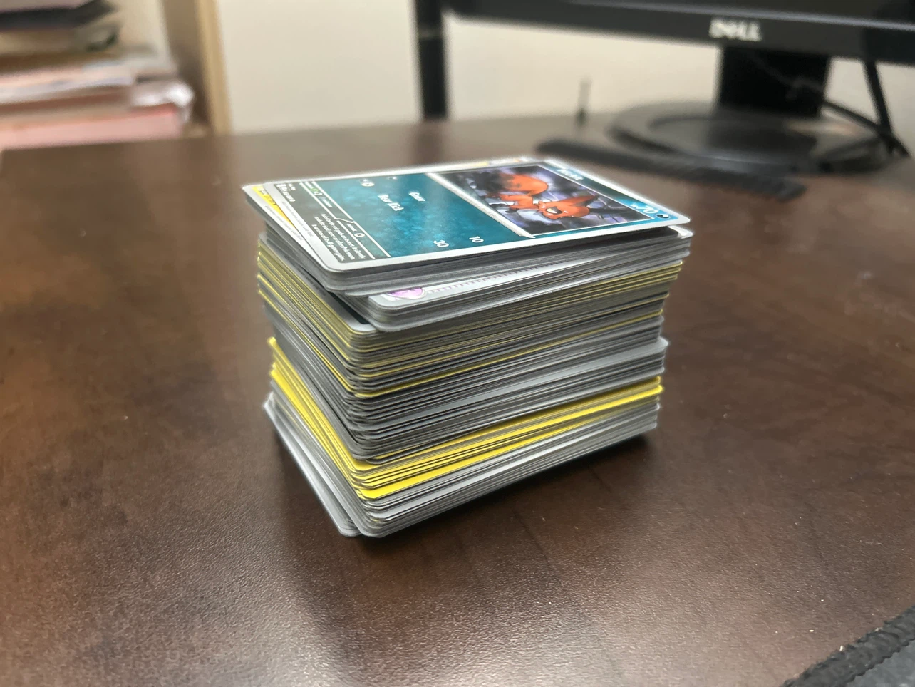 Stack of Pokémon Cards (bulk)