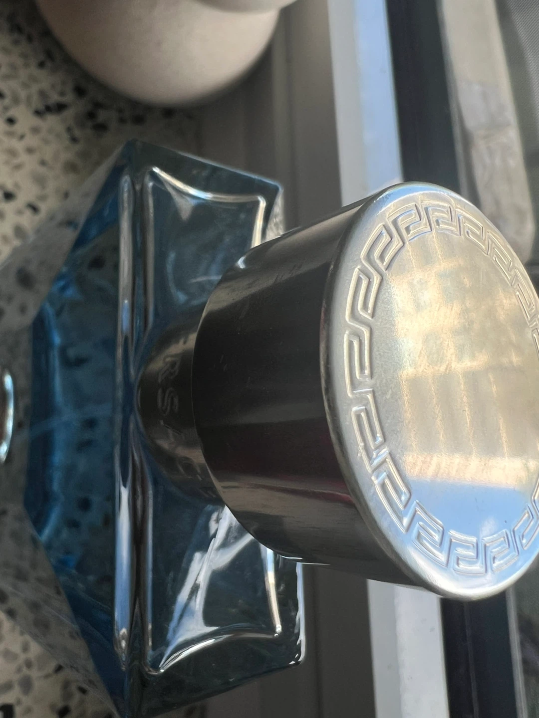 Versace pour homme - 100 ML ($156 retail) - photo 4