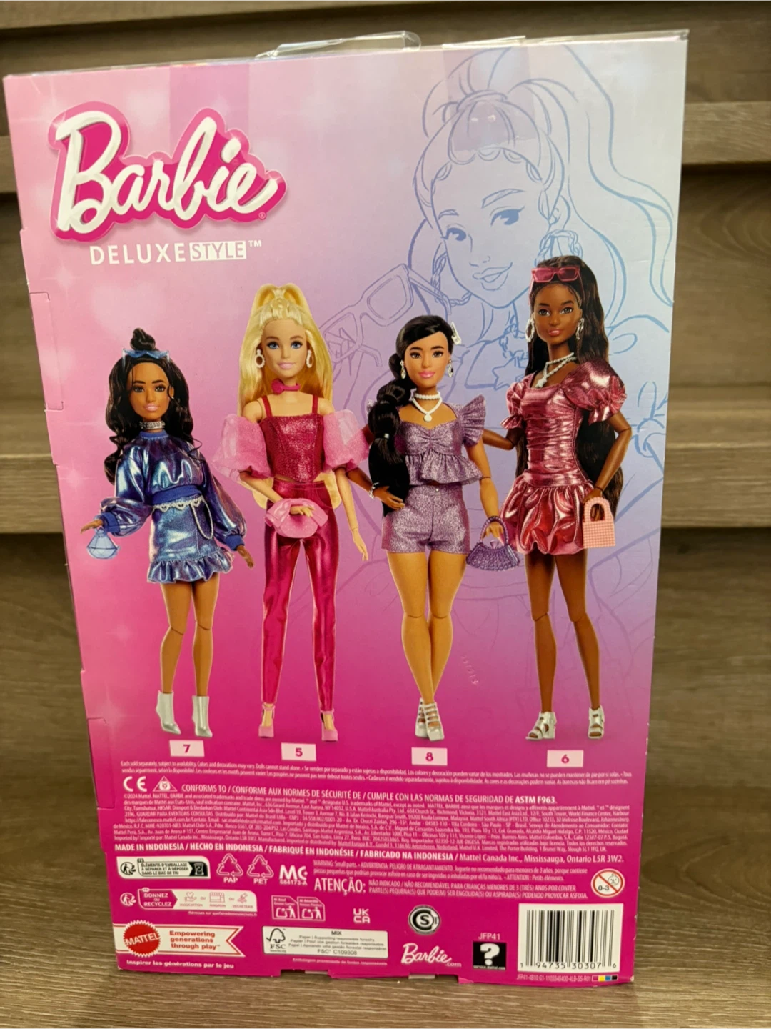 Barbie Deluxe Style Doll - photo 4