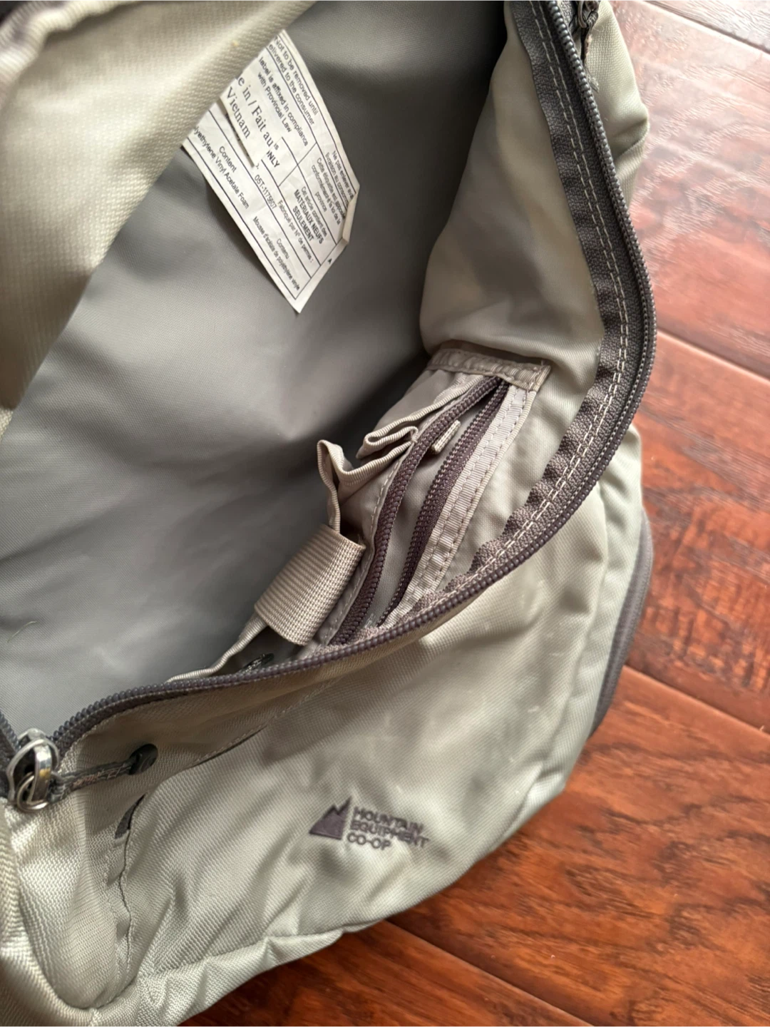 Vintage MEC Mountain Equipment Coop crossbody tri sling bag - photo 5