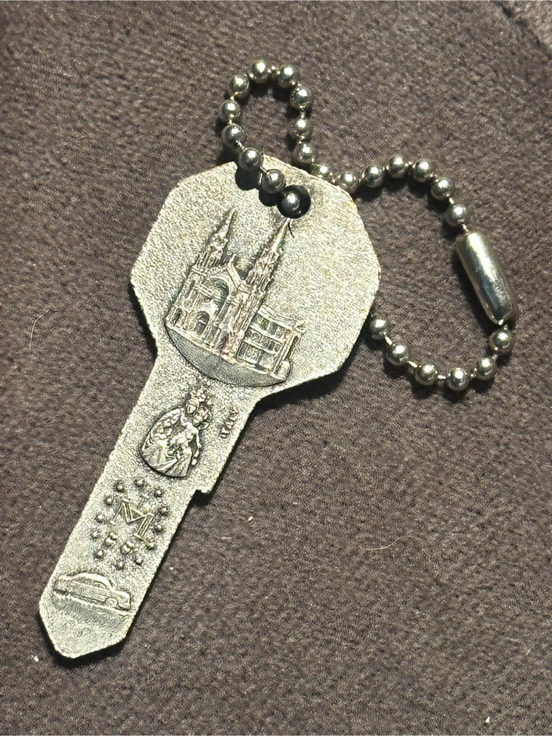 Vintage St Anne de Beaupre Catholic Car Key Keychain Italy