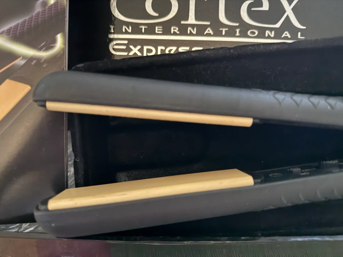 Cortex Flat Iron 1.5”-New - photo 4