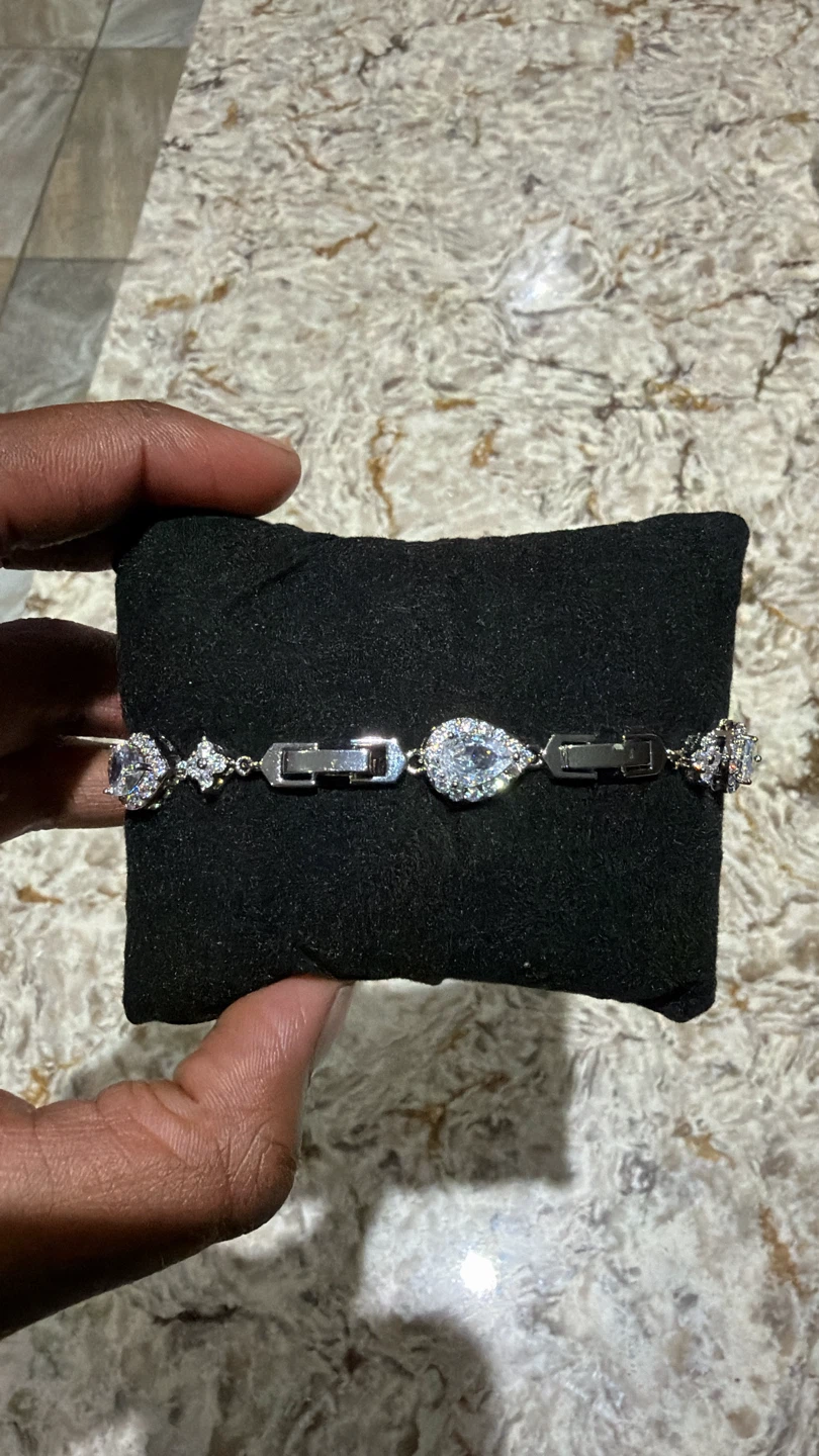 ✨ Elegant Silver Tennis Bracelet - photo 4