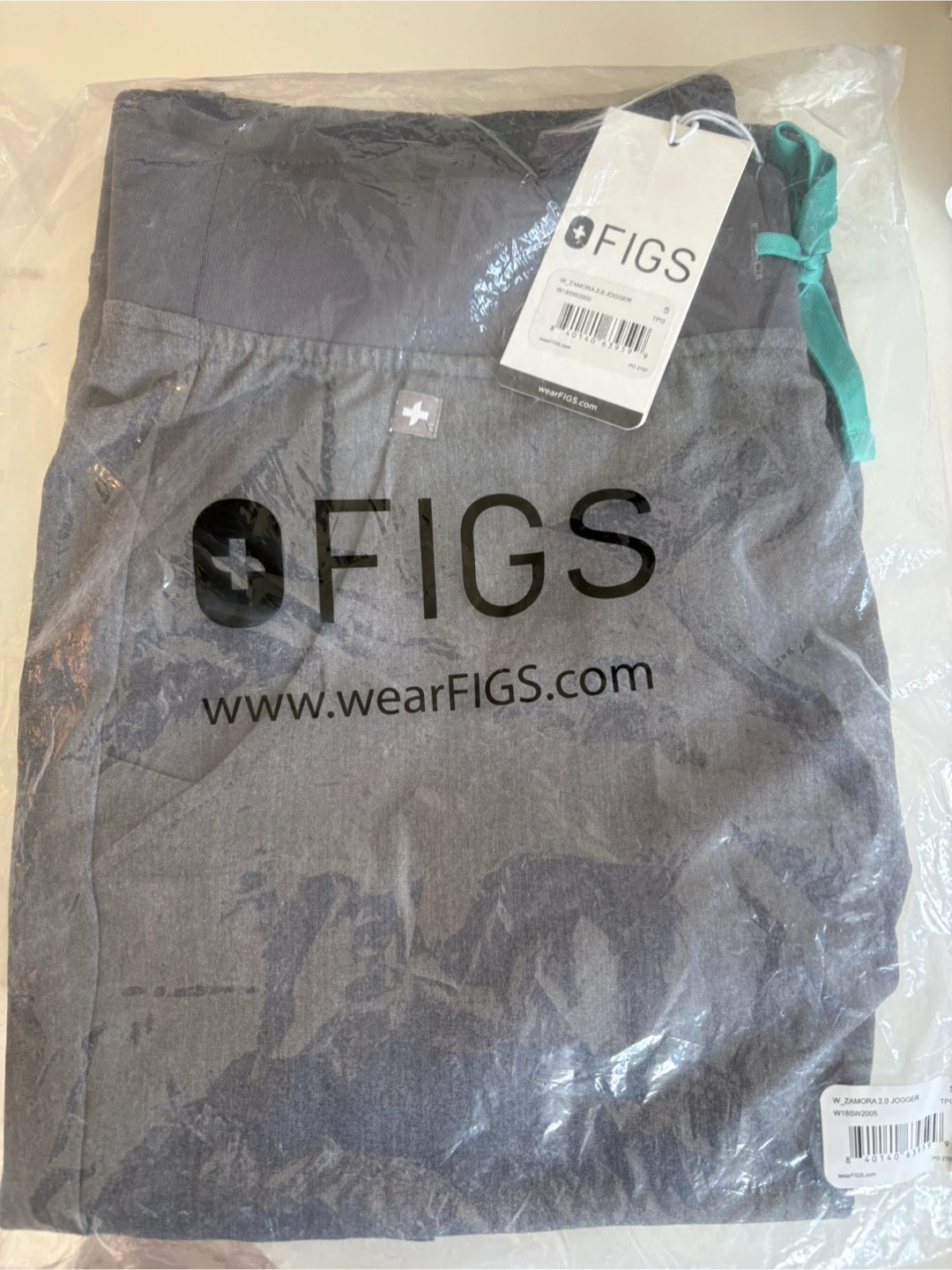 (New with tag) Jogger Scrub Pants, Small