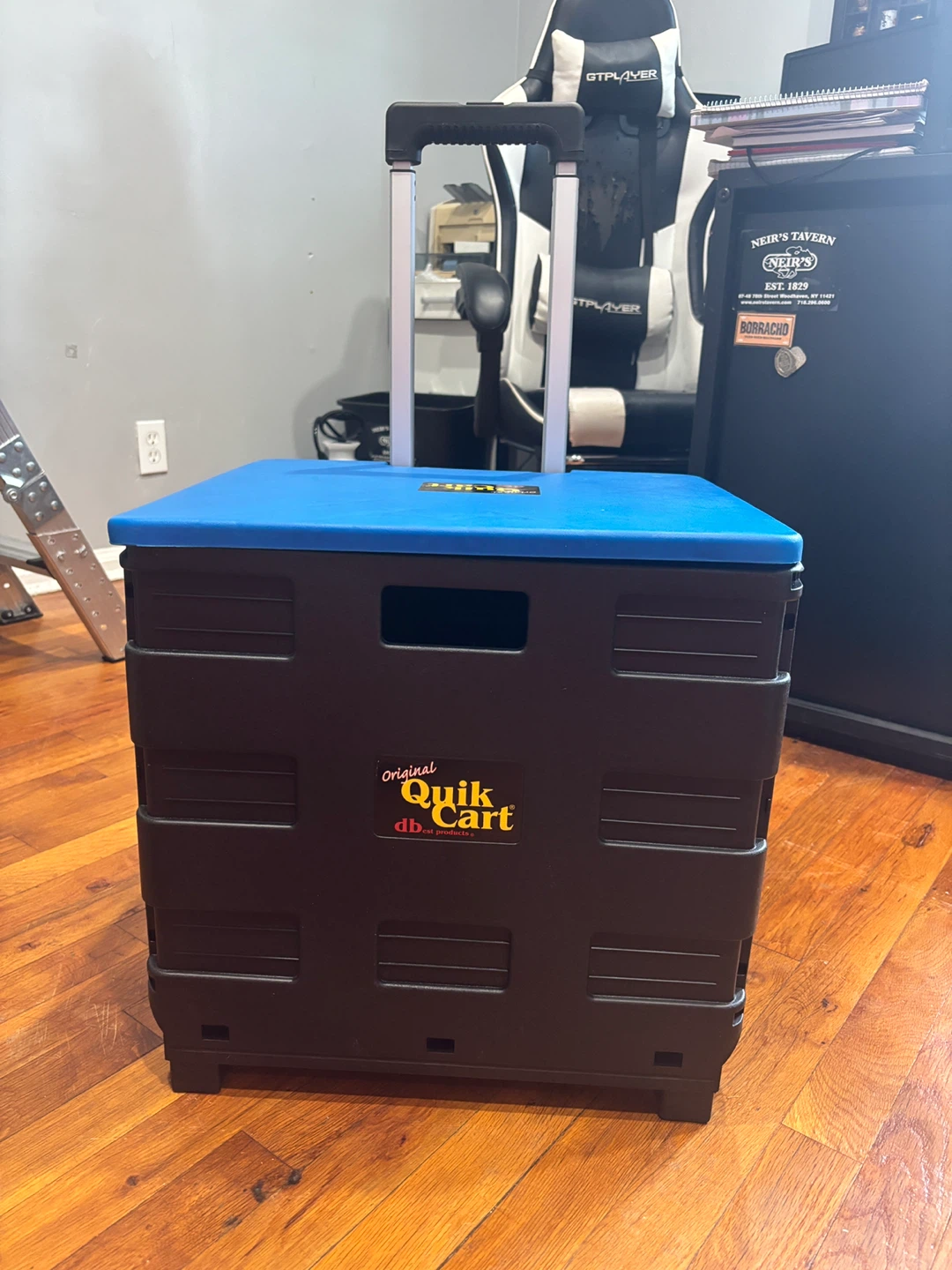 Original Quik Cart Rolling Utility Cart with Blue Lid