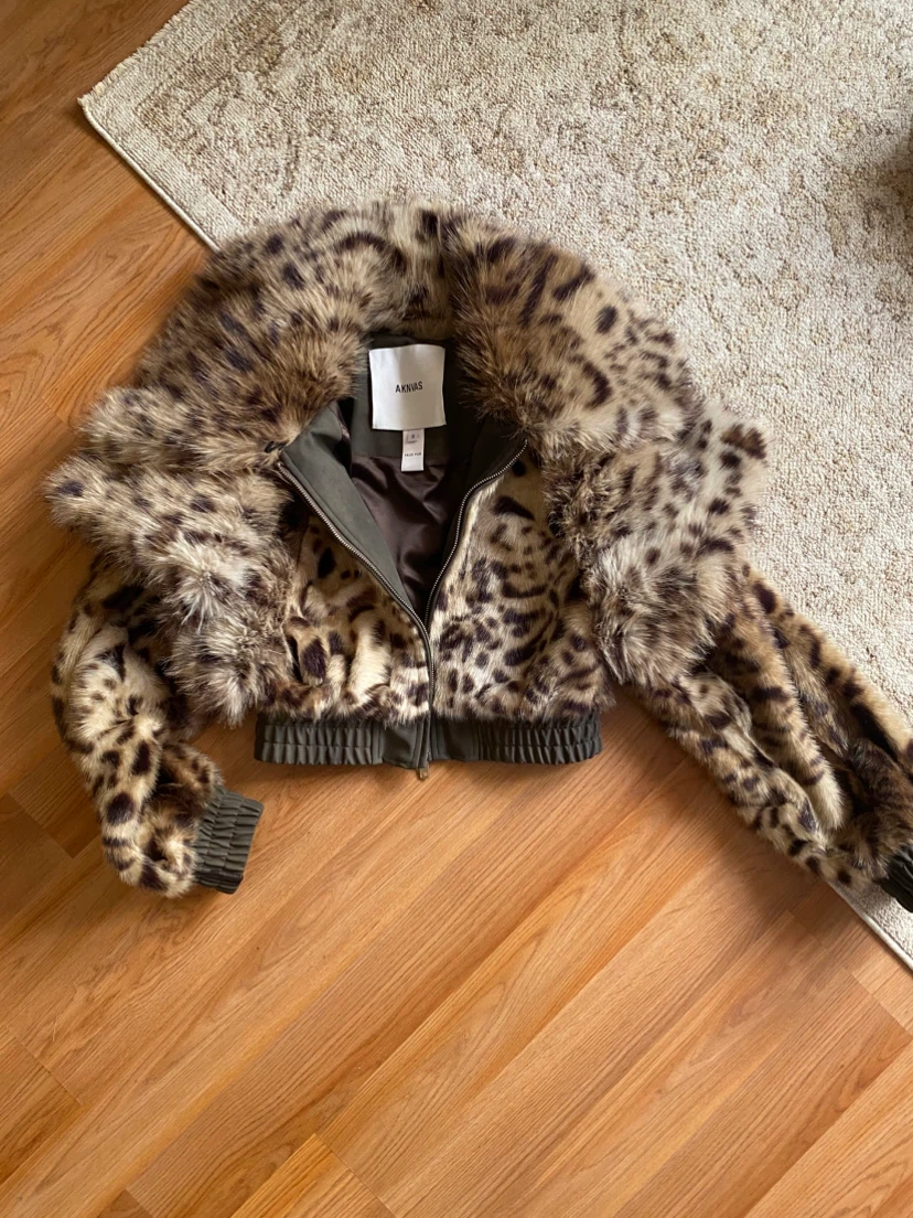 AKNVAS Faux Fur Leopard Print Bomber Jacket