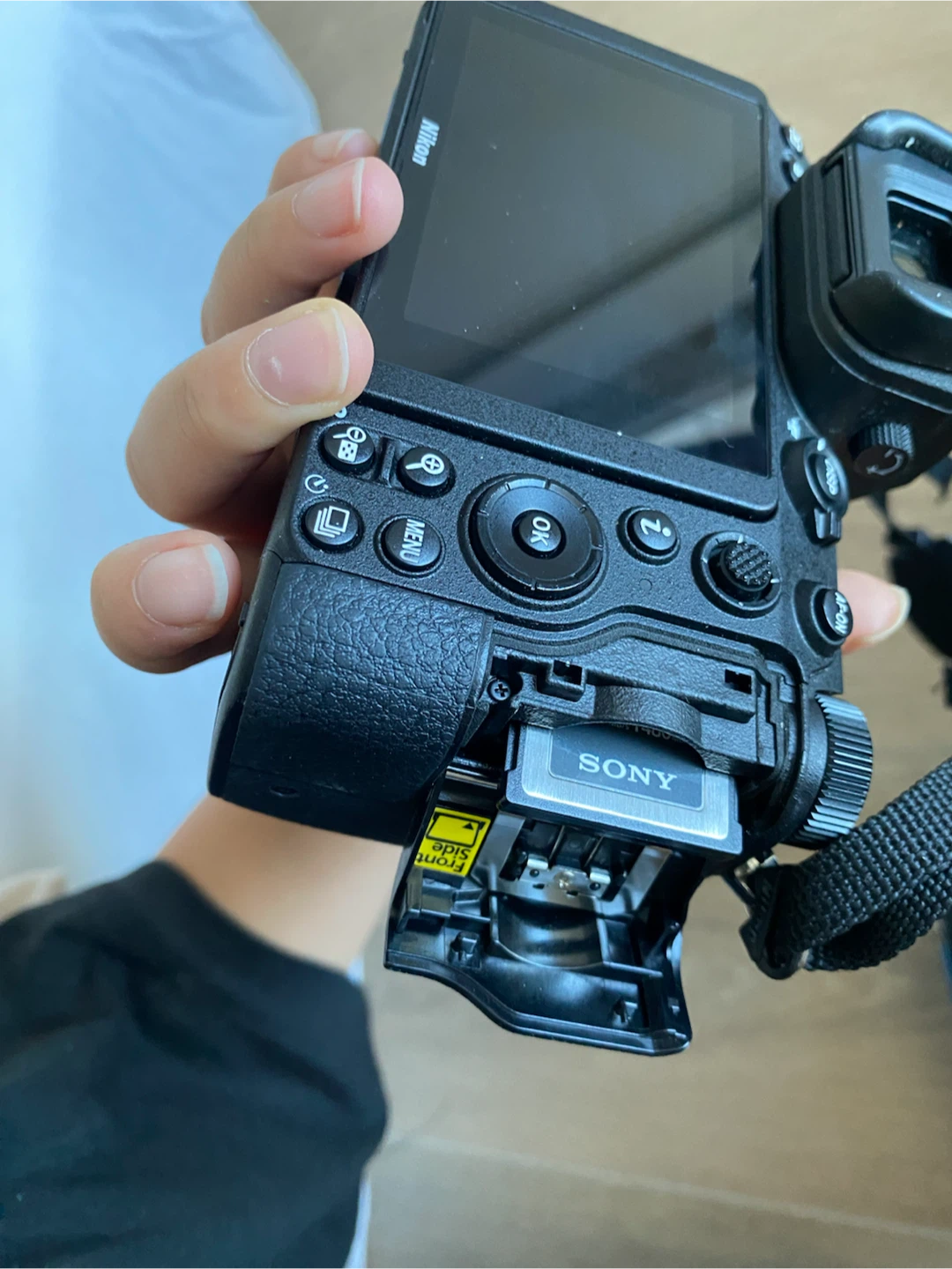 Nikon Z6 Mirrorless Camera Body - photo 4
