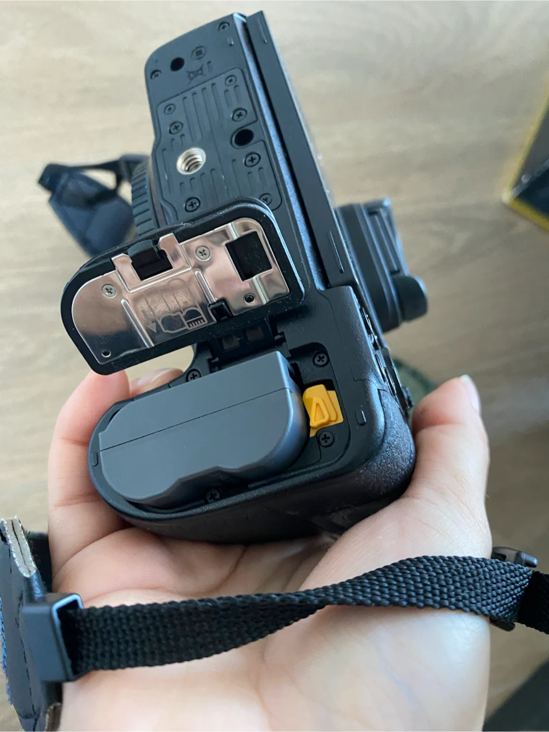 Nikon Z6 Mirrorless Camera Body - photo 5