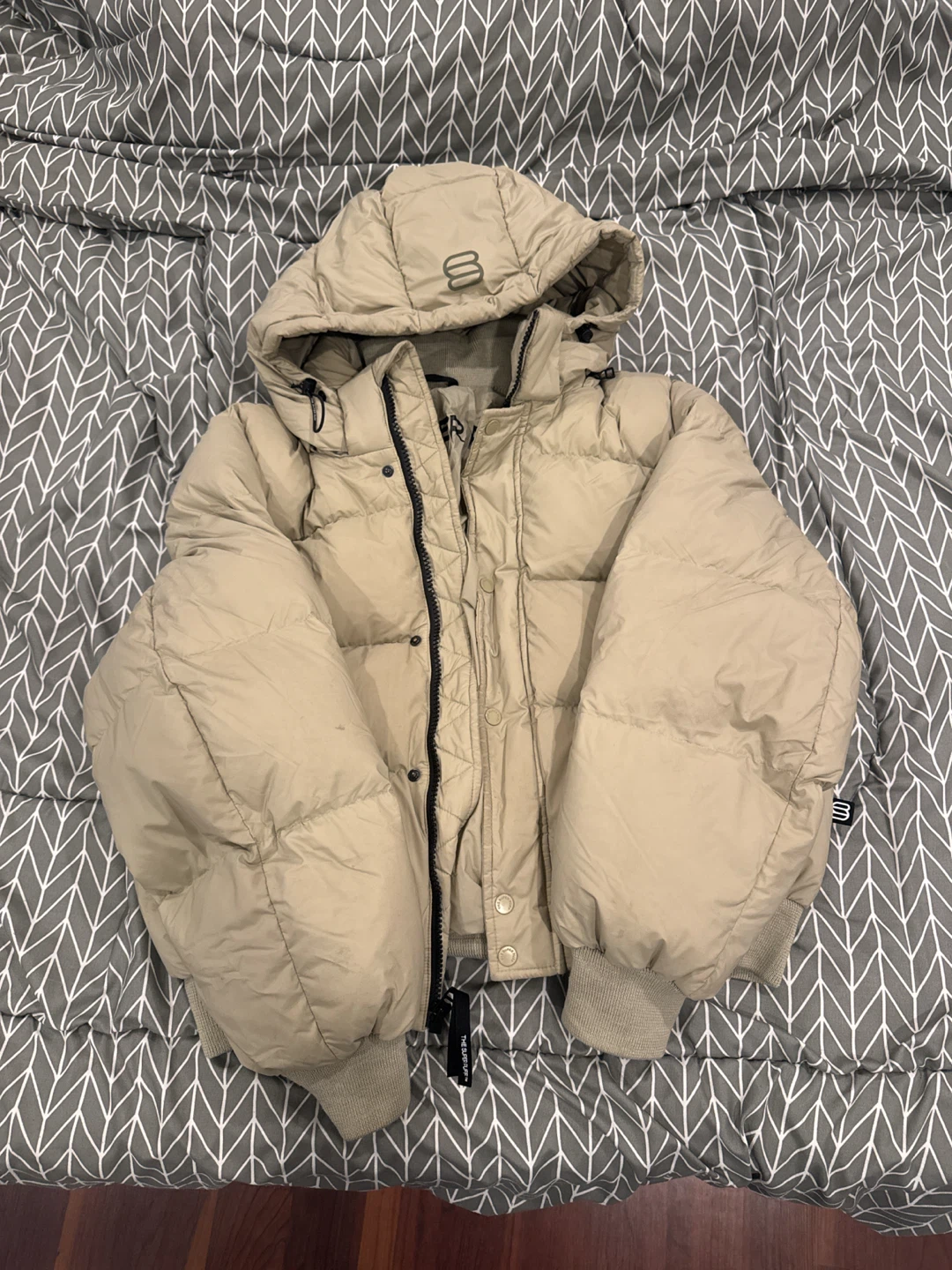 Aritzia The Super Puff Bomber Jacket - photo 4