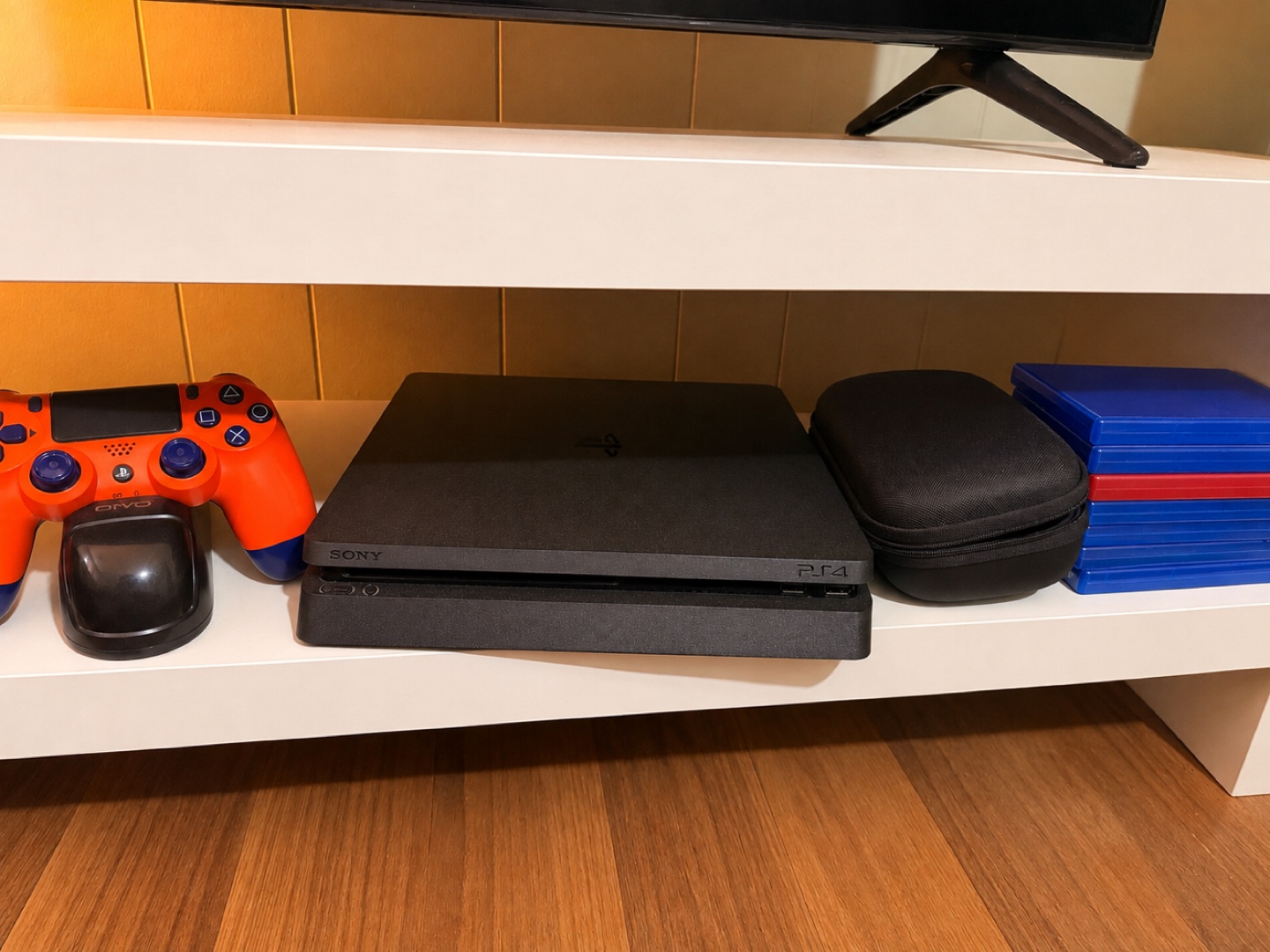 Sony PlayStation 4 Slim Console with 7 Games - photo 2