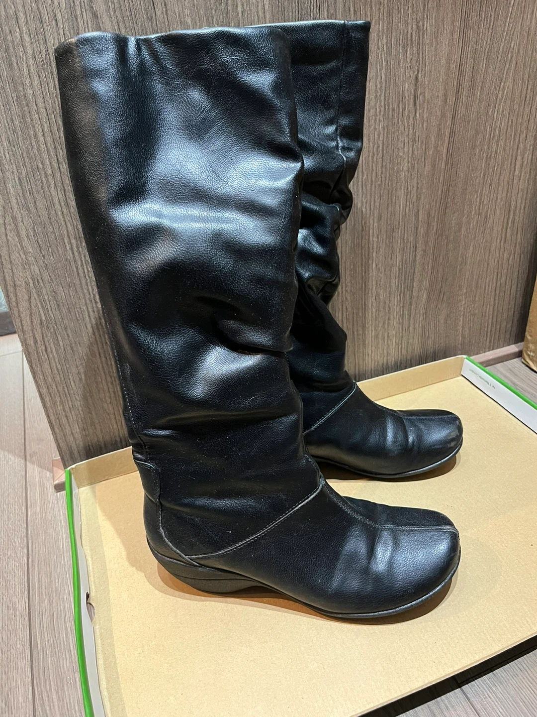 Hush Puppies Black Knee-High Boots Size 7