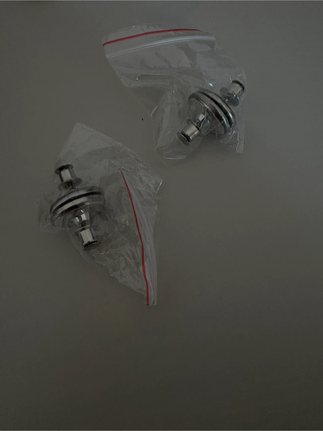 2 pairs Magnetic Curtain Clips blackout light - photo 2