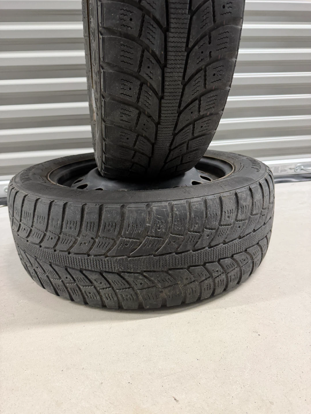 Winter Tires on steel rims 205/55 R16 (5x108) Ford - photo 2