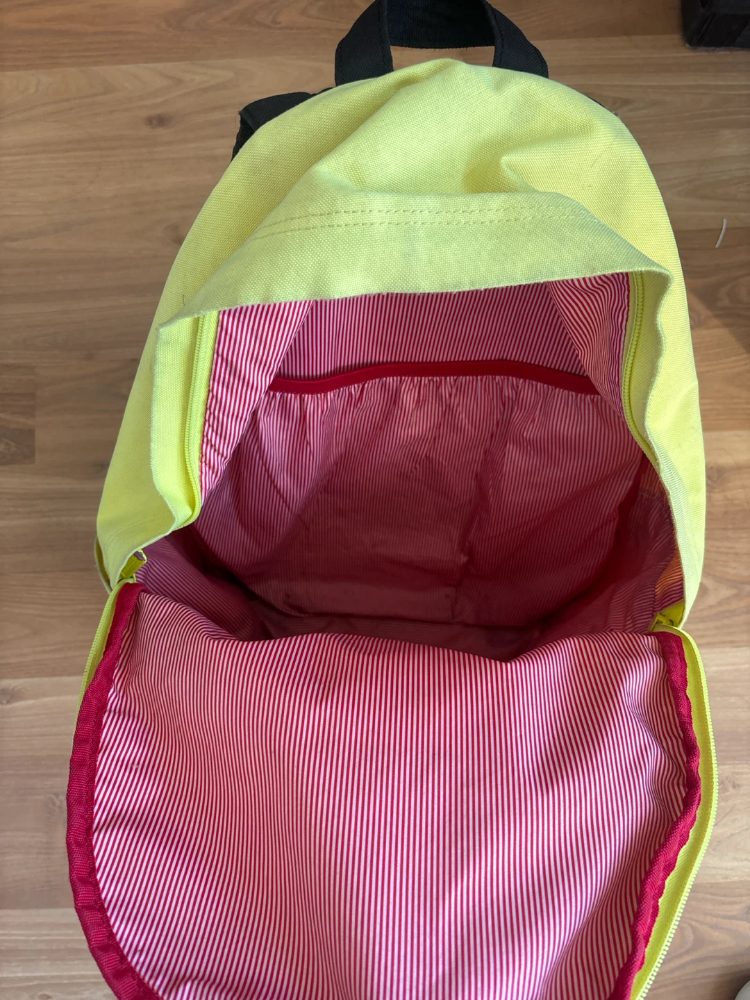 Herschel Yellow Backpack - photo 2