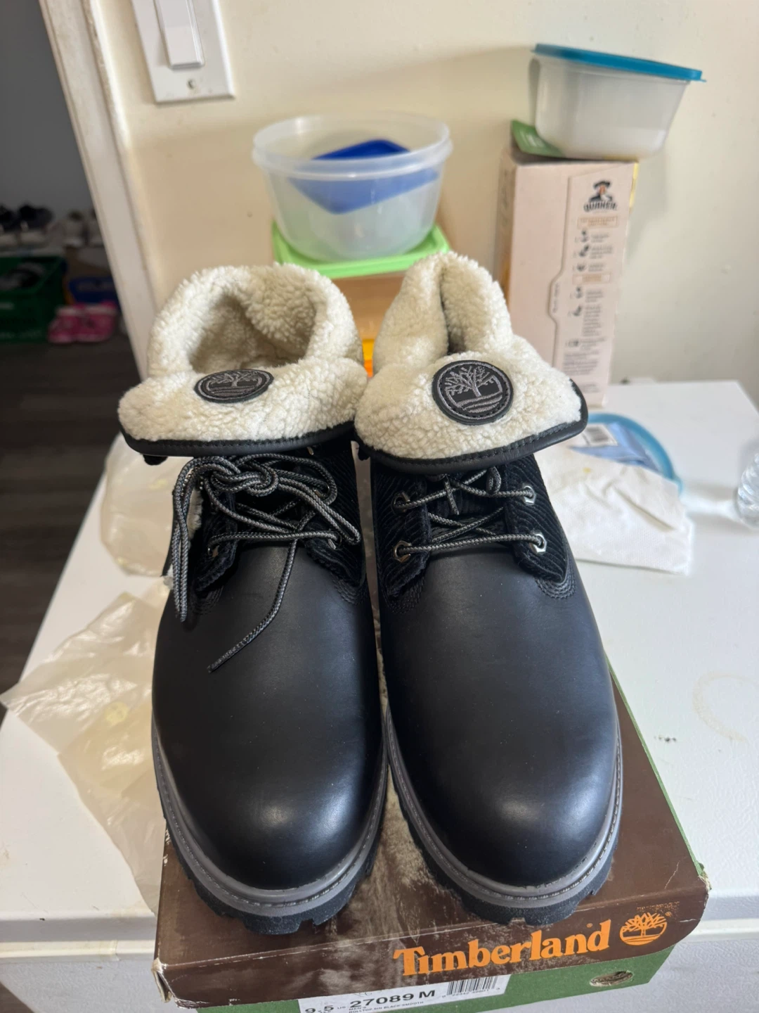 Timberland Black Lace-Up Boots with Sherpa Lining - photo 2