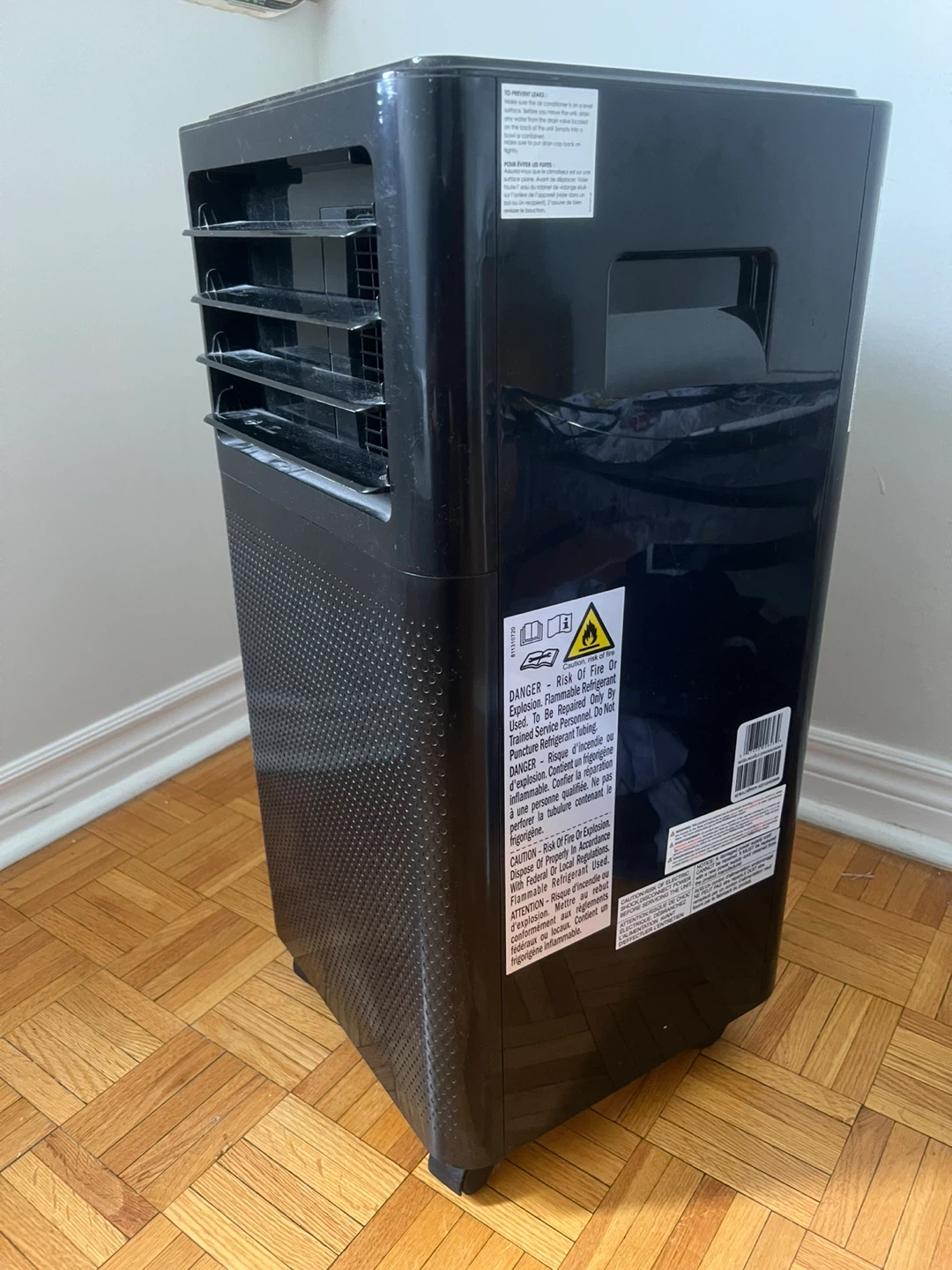 Portable air conditioner - photo 2