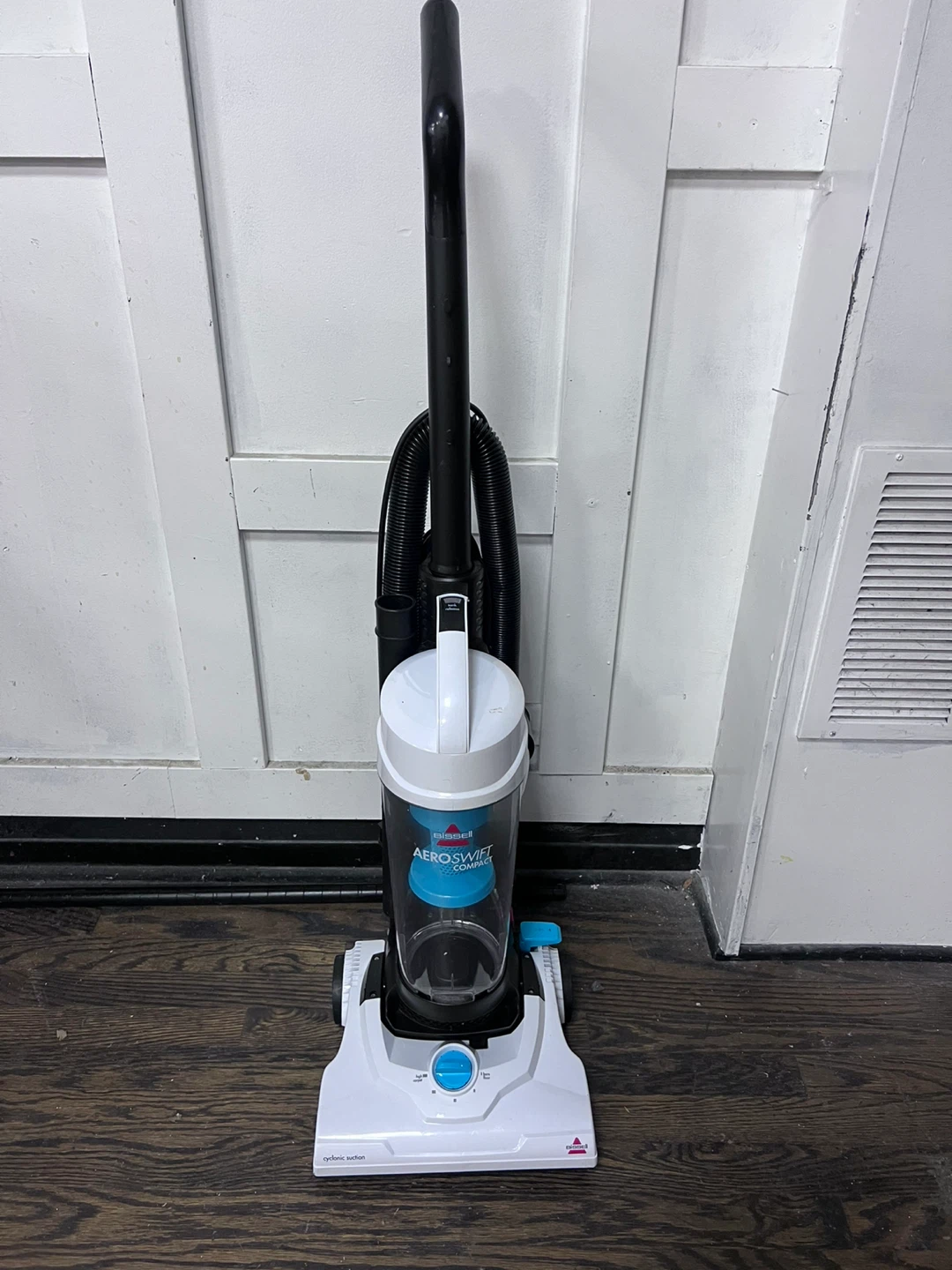 Bissell AeroSwift Compact Upright Vacuum