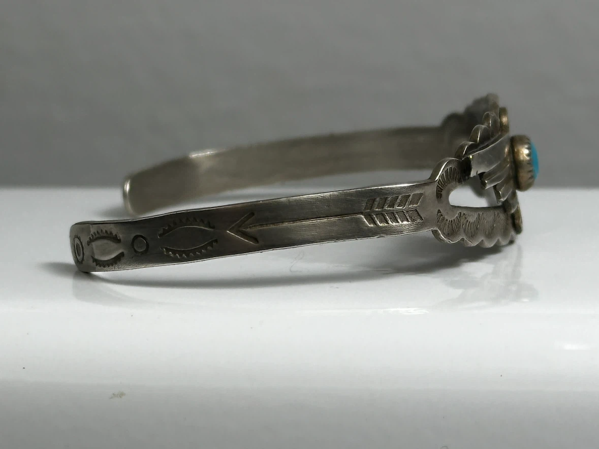 1940s Navajo Sterling Thunderbird Petite Cuff Signed ER - photo 3