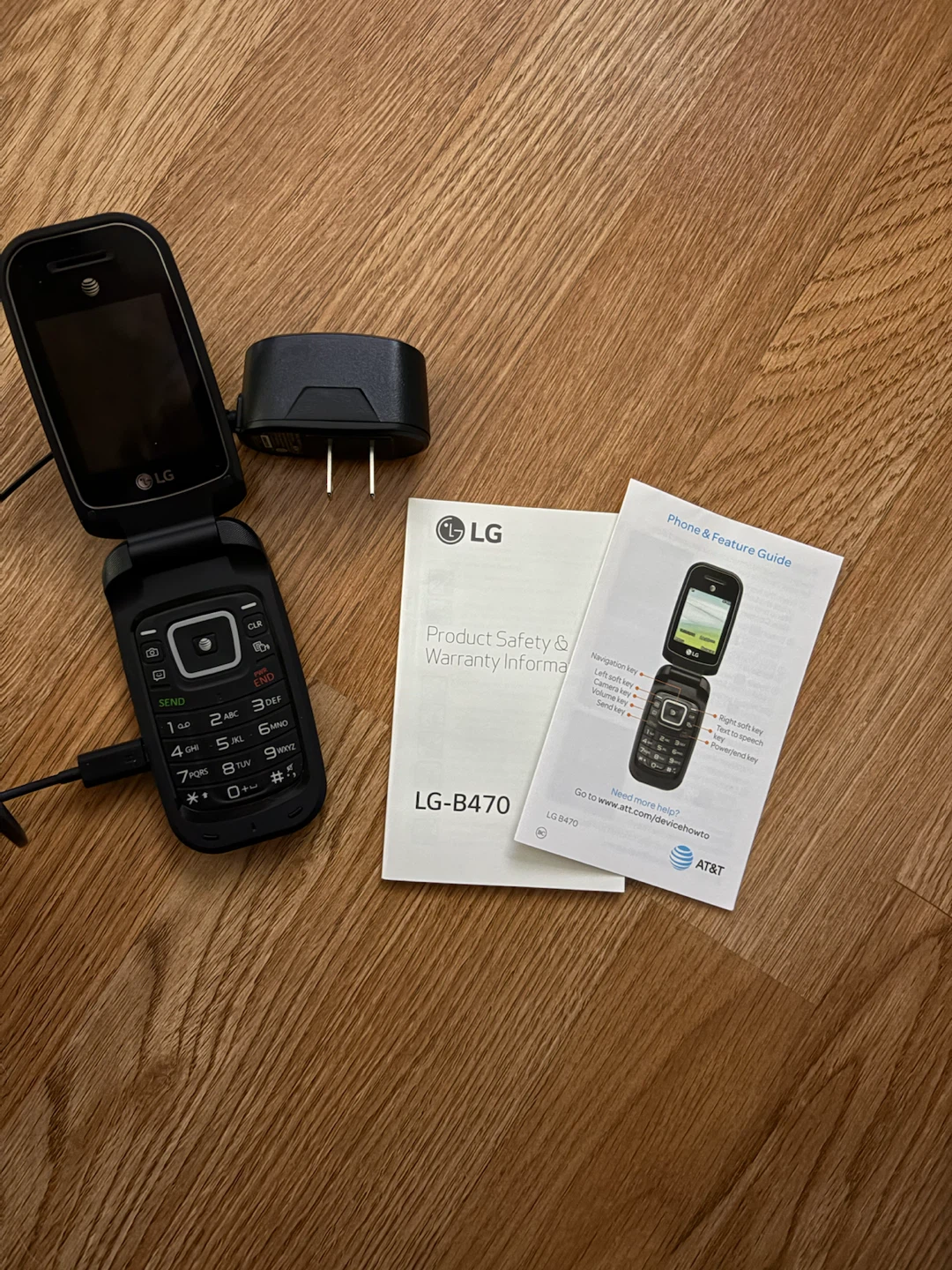 LG B470 Flip Phone for AT&T
