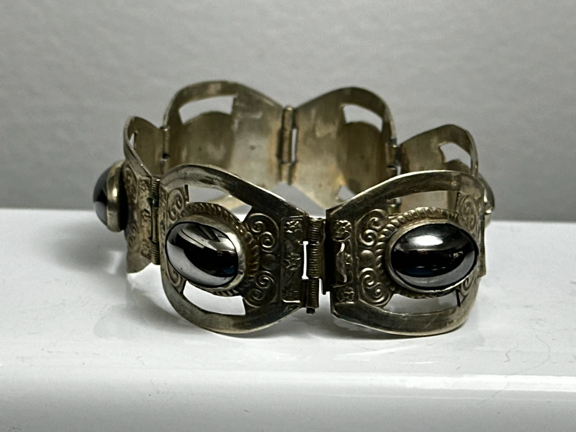 1950s Signed Mexican Silver Obsidian Link Bracelet