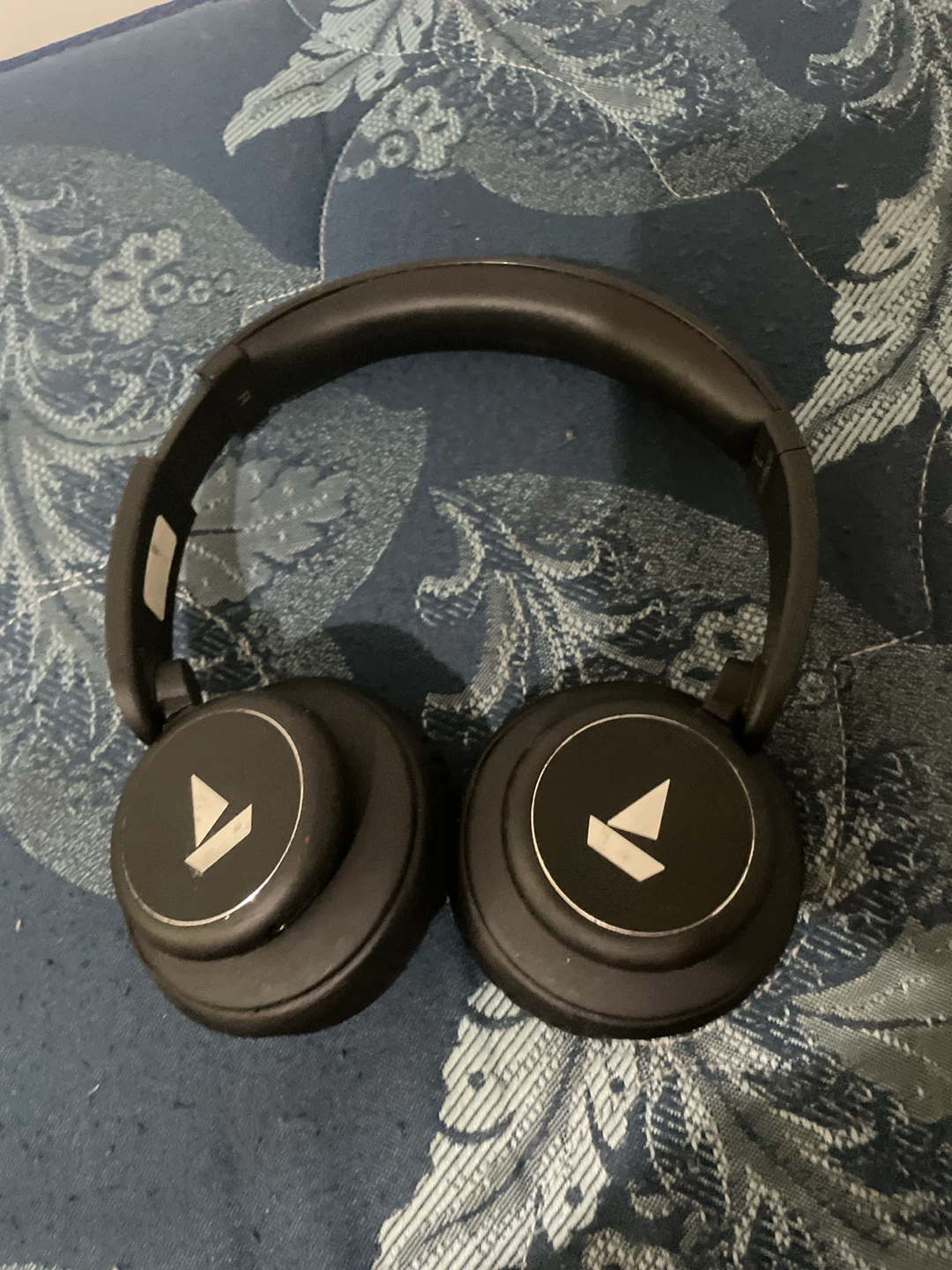 boAt Wireless Headphones - Black