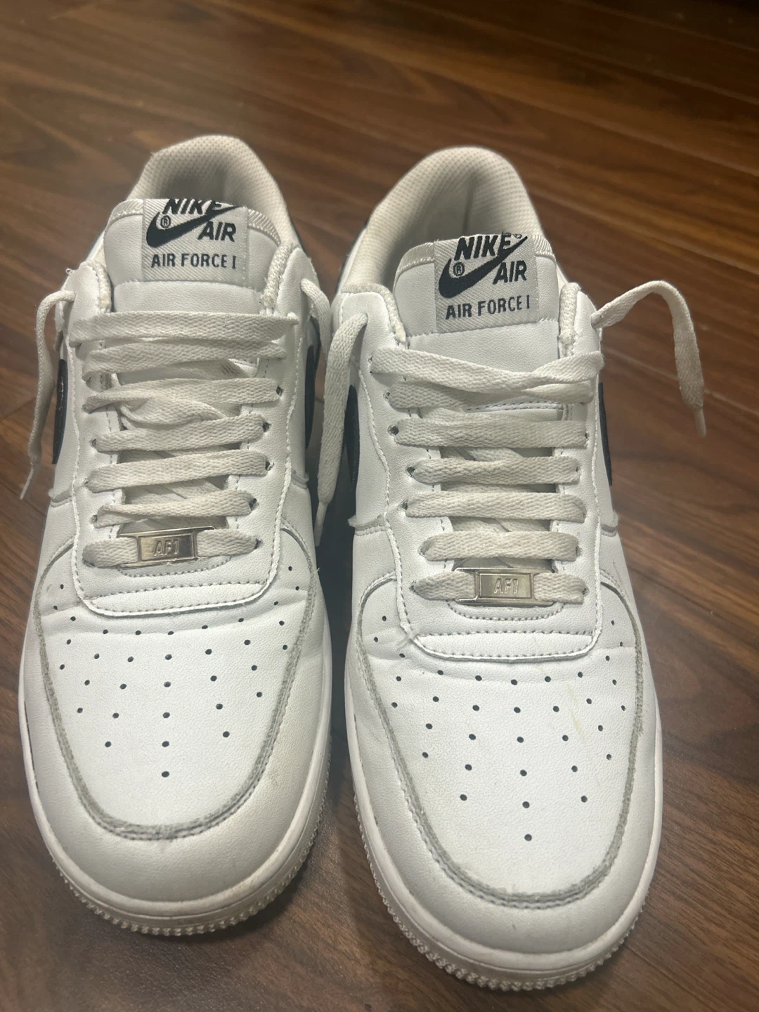 Nike Air Force 1 White/Black Sneakers
