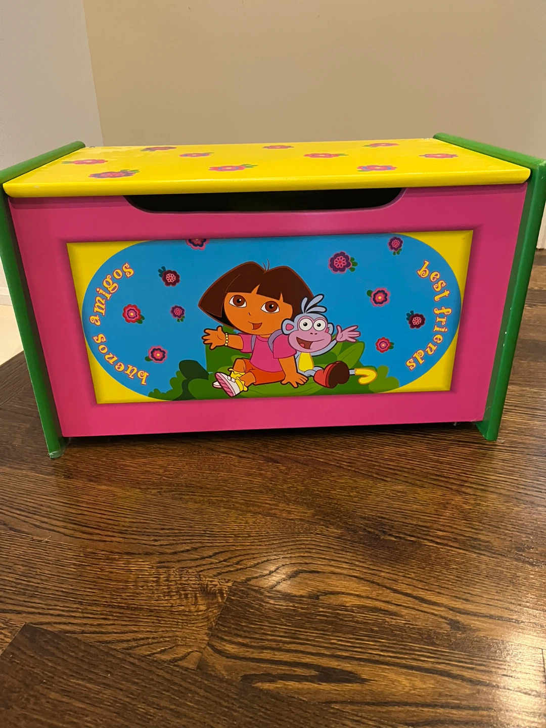 Dora the Explorer Wooden Toy Box