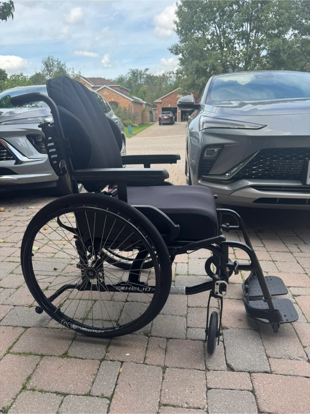 Wheelchair by Motion Composites, folds for transport
