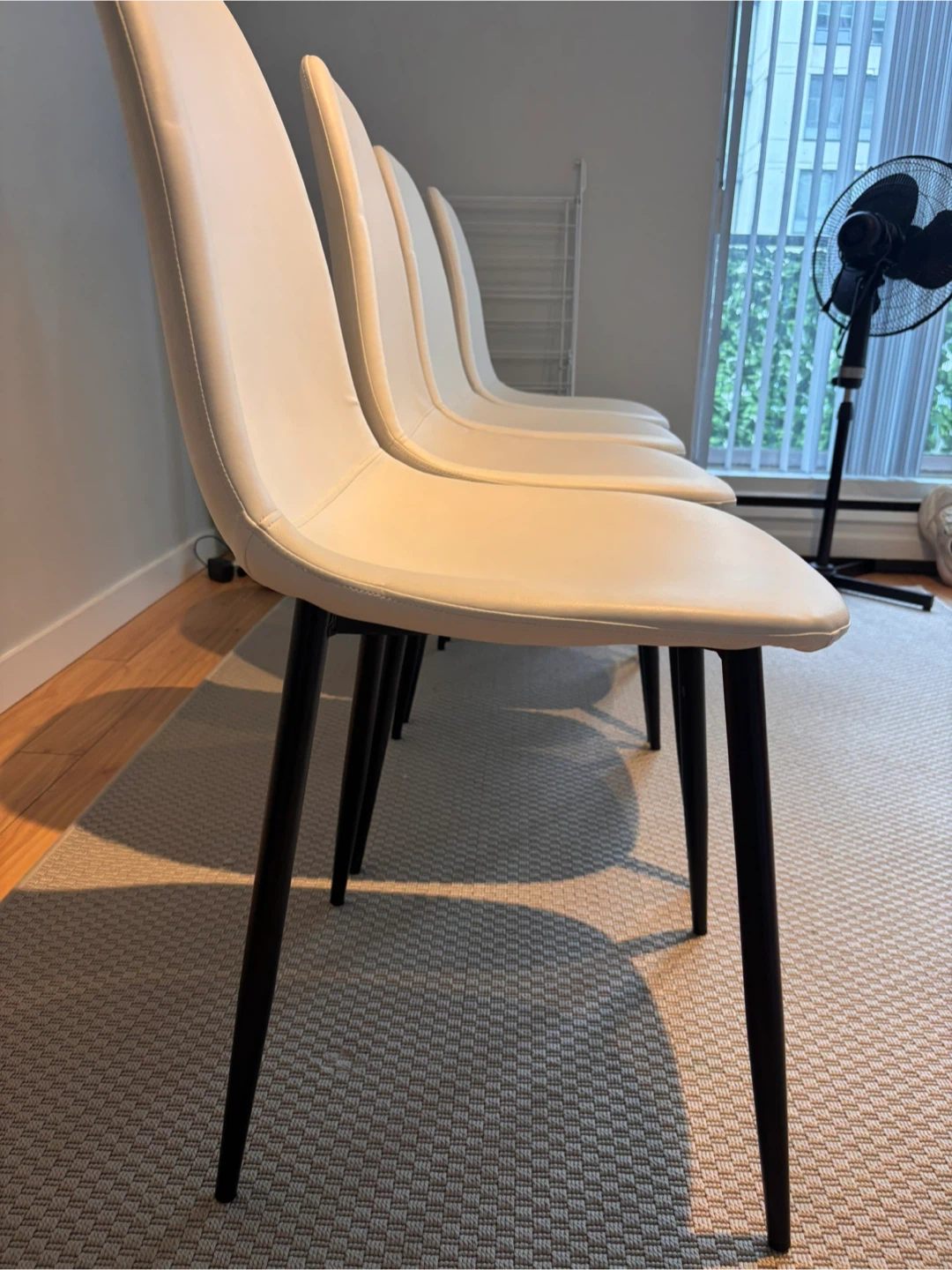 Set of 4 White Dining Chairs - photo 3