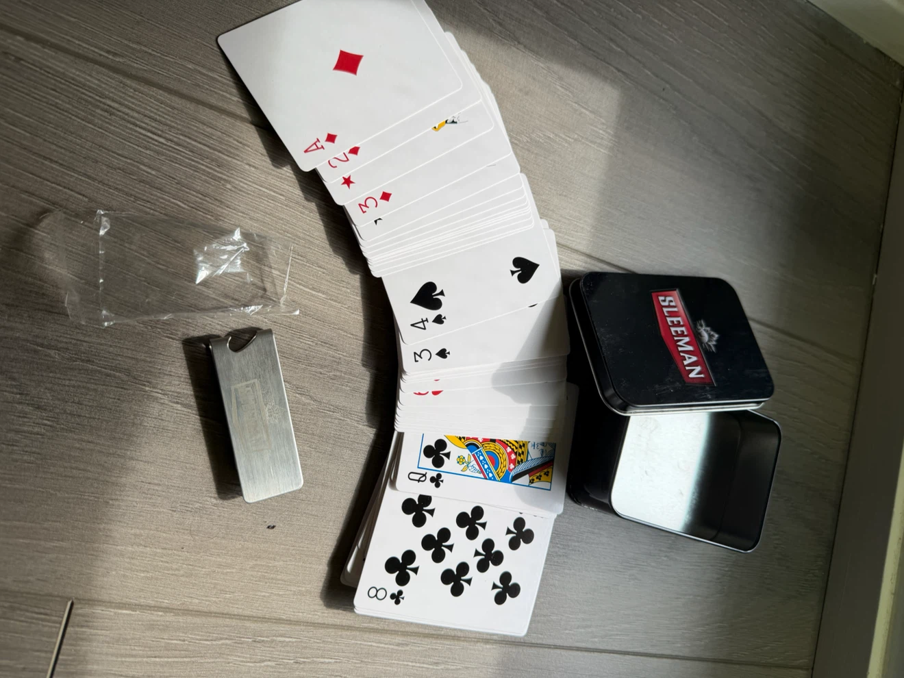 Sleeman Playing Cards with Tin Case
