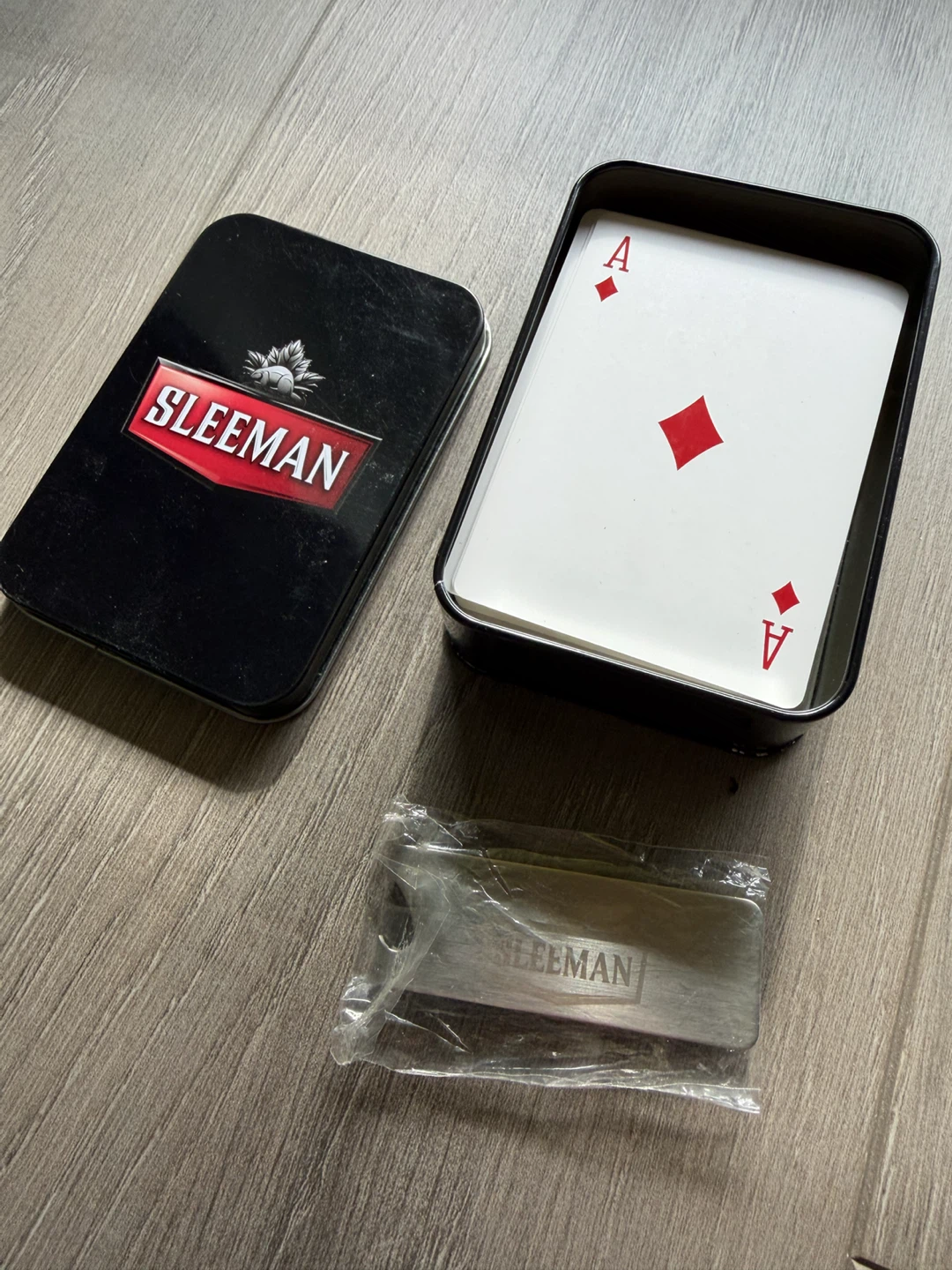 Sleeman Playing Cards with Tin Case - photo 2