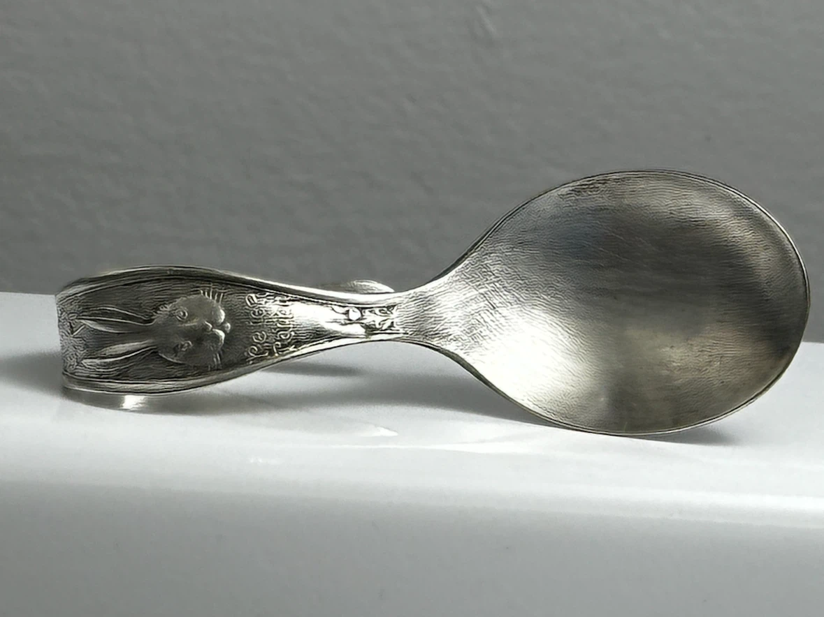 Vtg Wm Rogers Peter Rabbit Silverplate Baby Spoon Loop