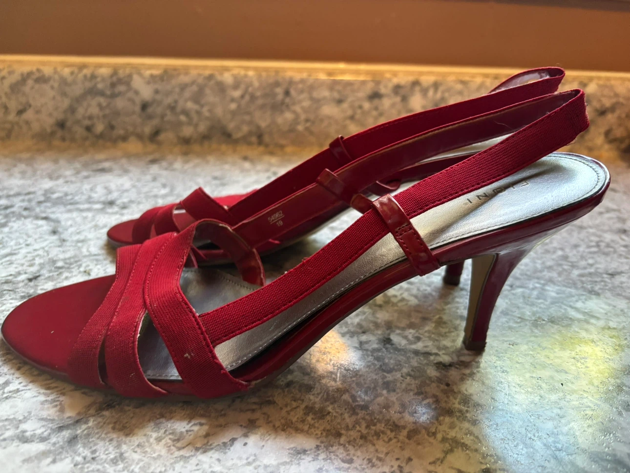 Fioni Red Slingback Heels - photo 2