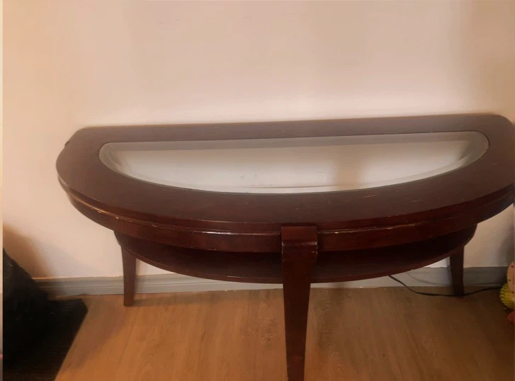 Half-moon wooden table with glass top - photo 3